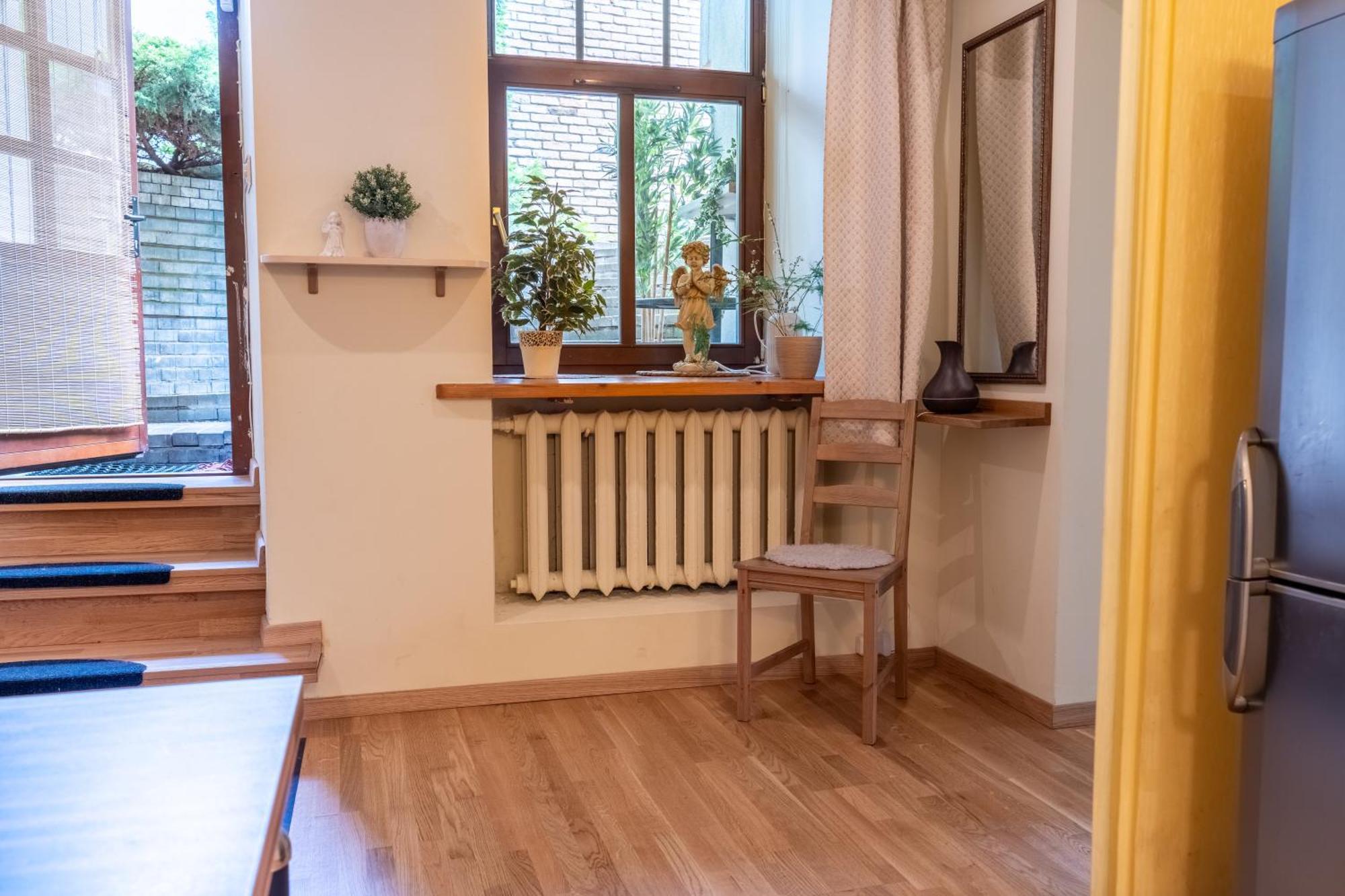 Cozy Suite With Inner Yard Вильнюс Экстерьер фото