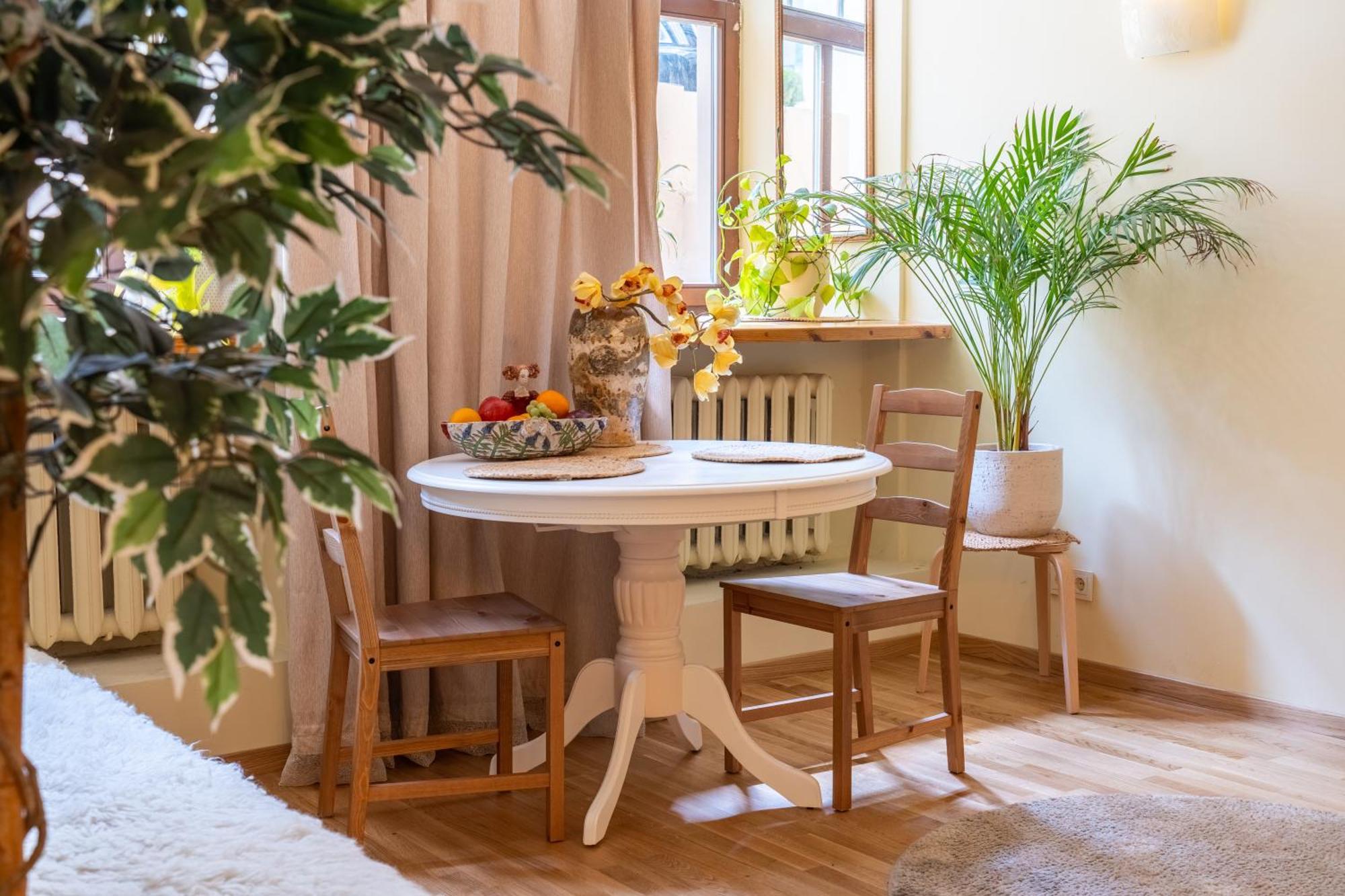 Cozy Suite With Inner Yard Вильнюс Экстерьер фото